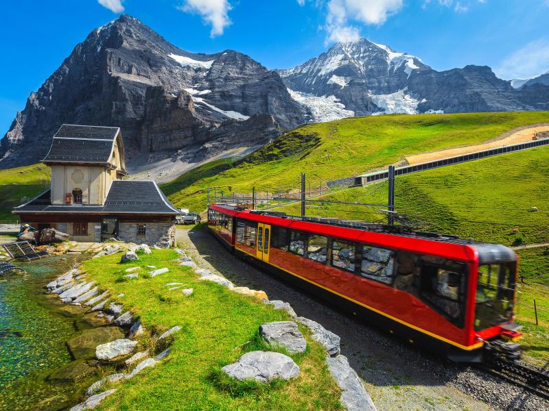trains-suisses